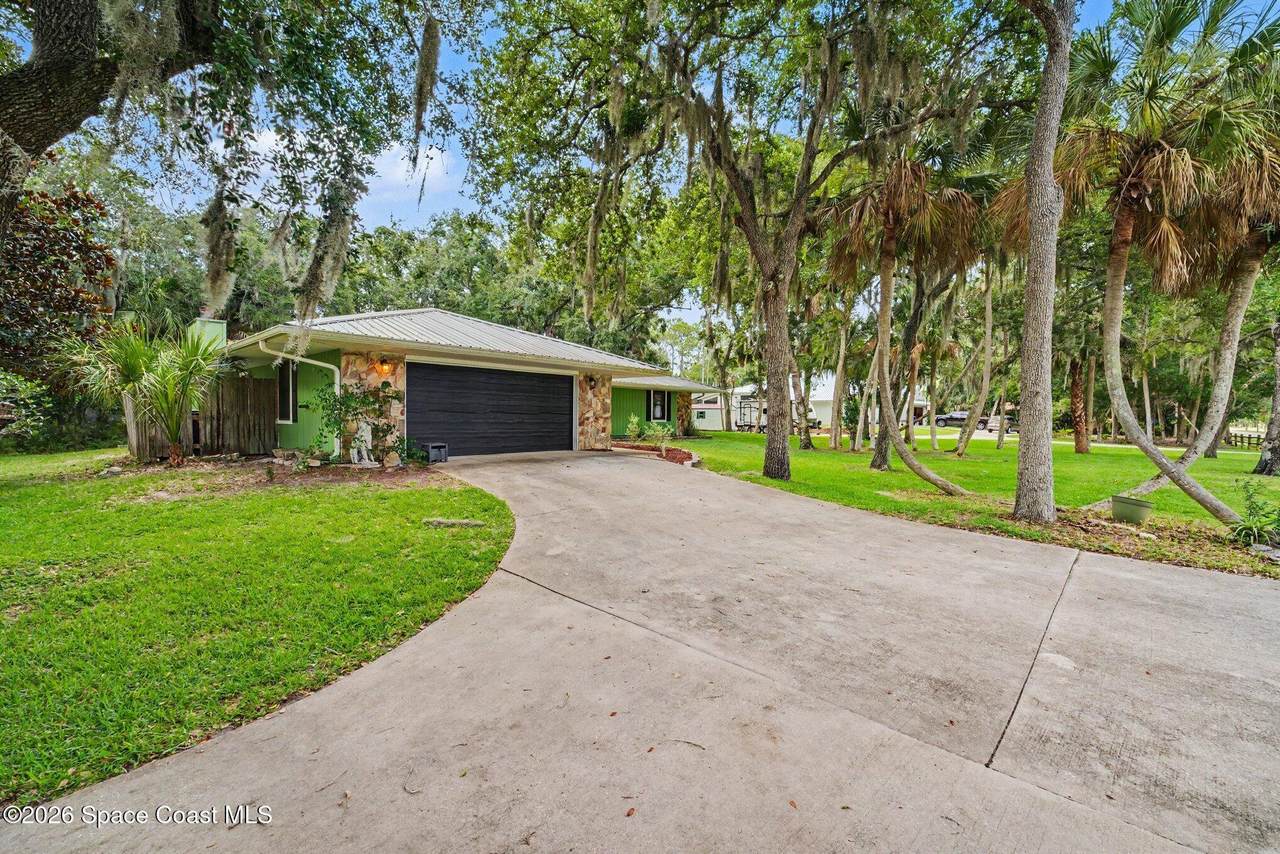 https://bt-photos.global.ssl.fastly.net/spacecoast/1280_boomver_1_1080992-2.jpg