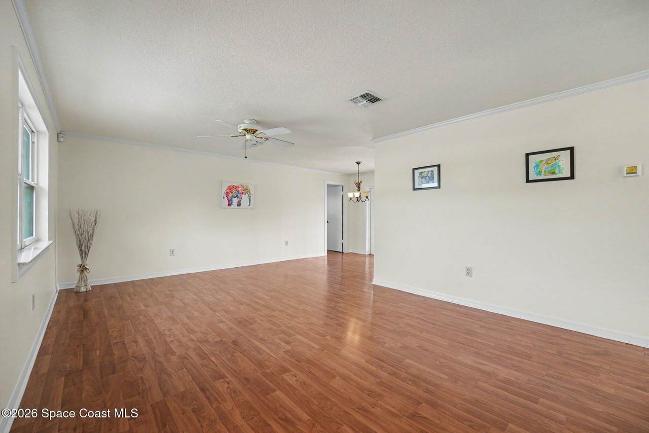 https://bt-photos.global.ssl.fastly.net/spacecoast/1280_boomver_1_1081343-2.jpg
