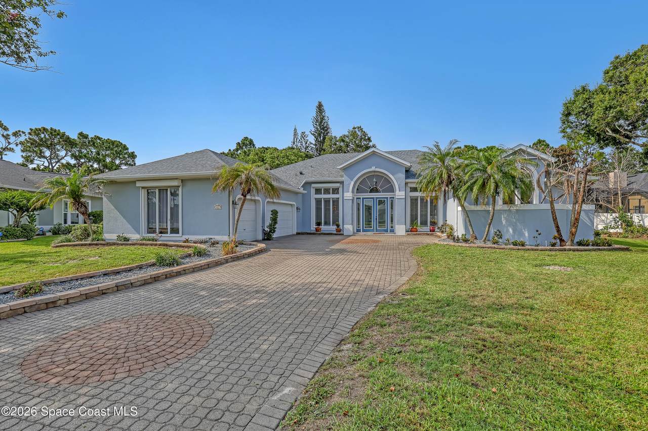 427 Kimberly Drive - Photo 1