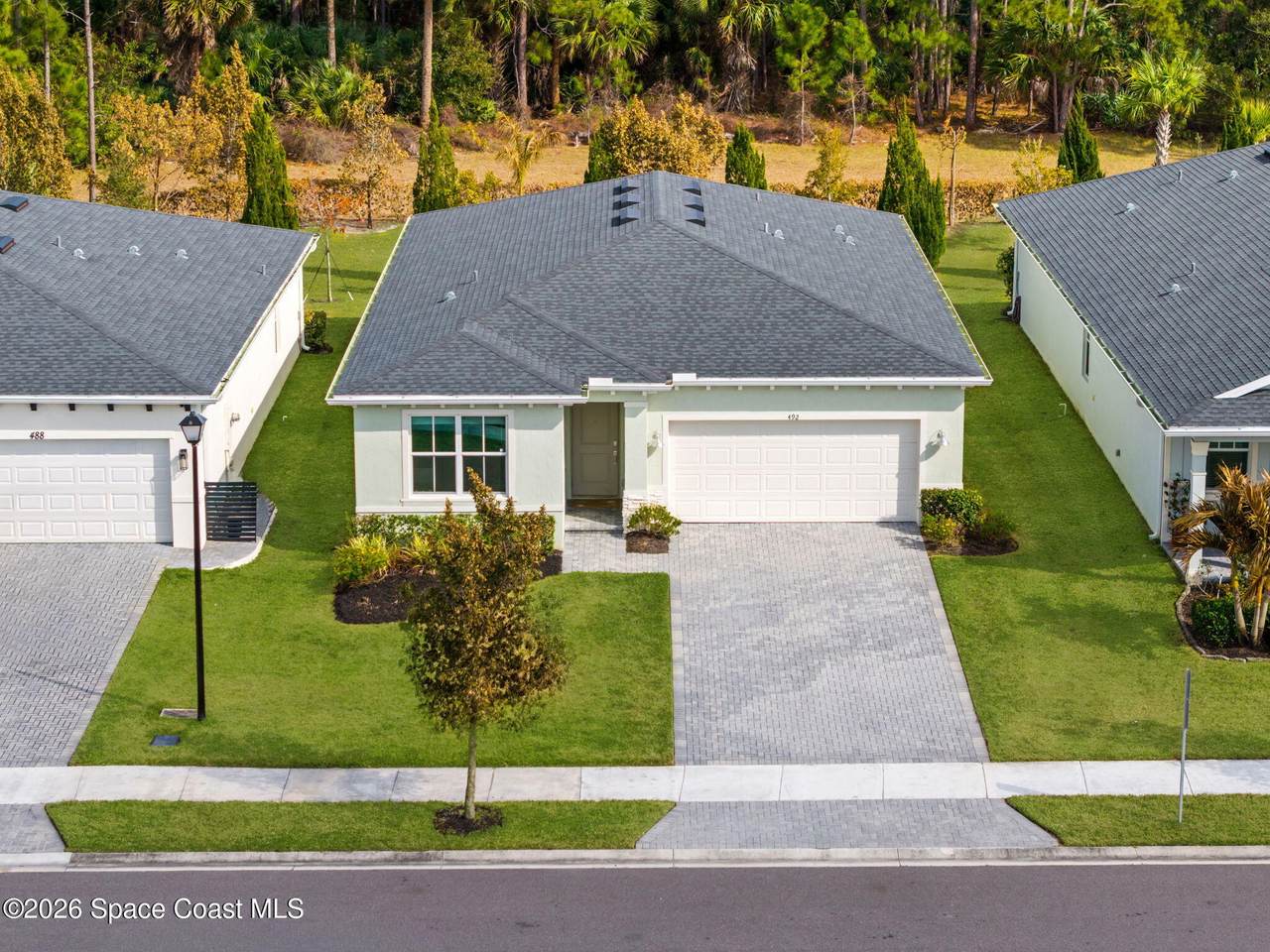 492 Veridian Circle - Photo 1