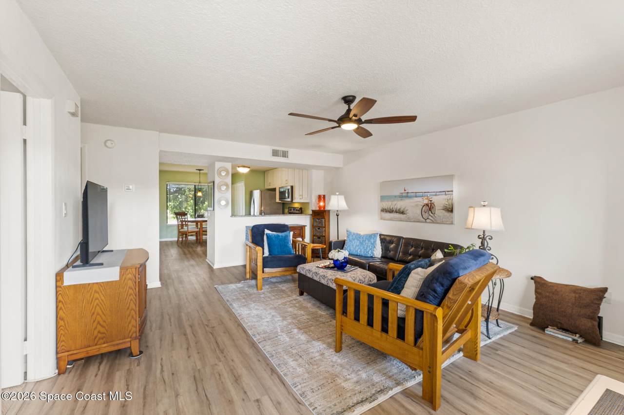 https://bt-photos.global.ssl.fastly.net/spacecoast/1280_boomver_1_1081547-2.jpg