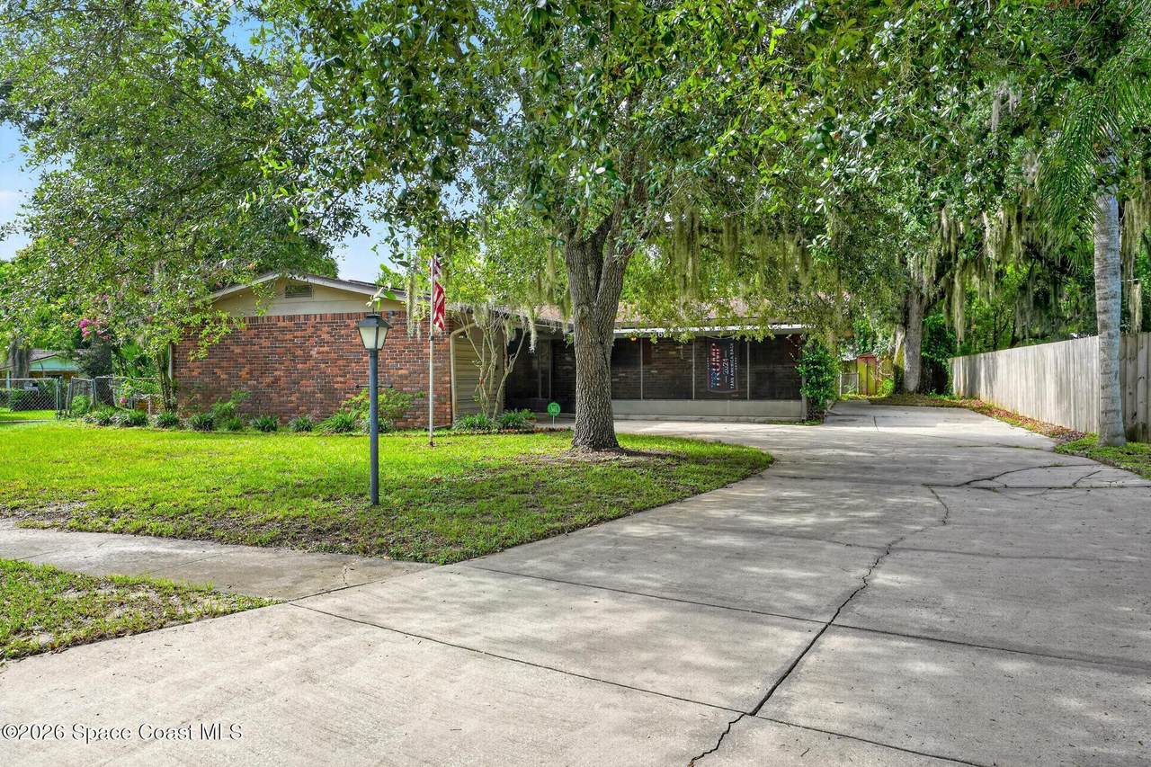 1607 Eden Court - Photo 1
