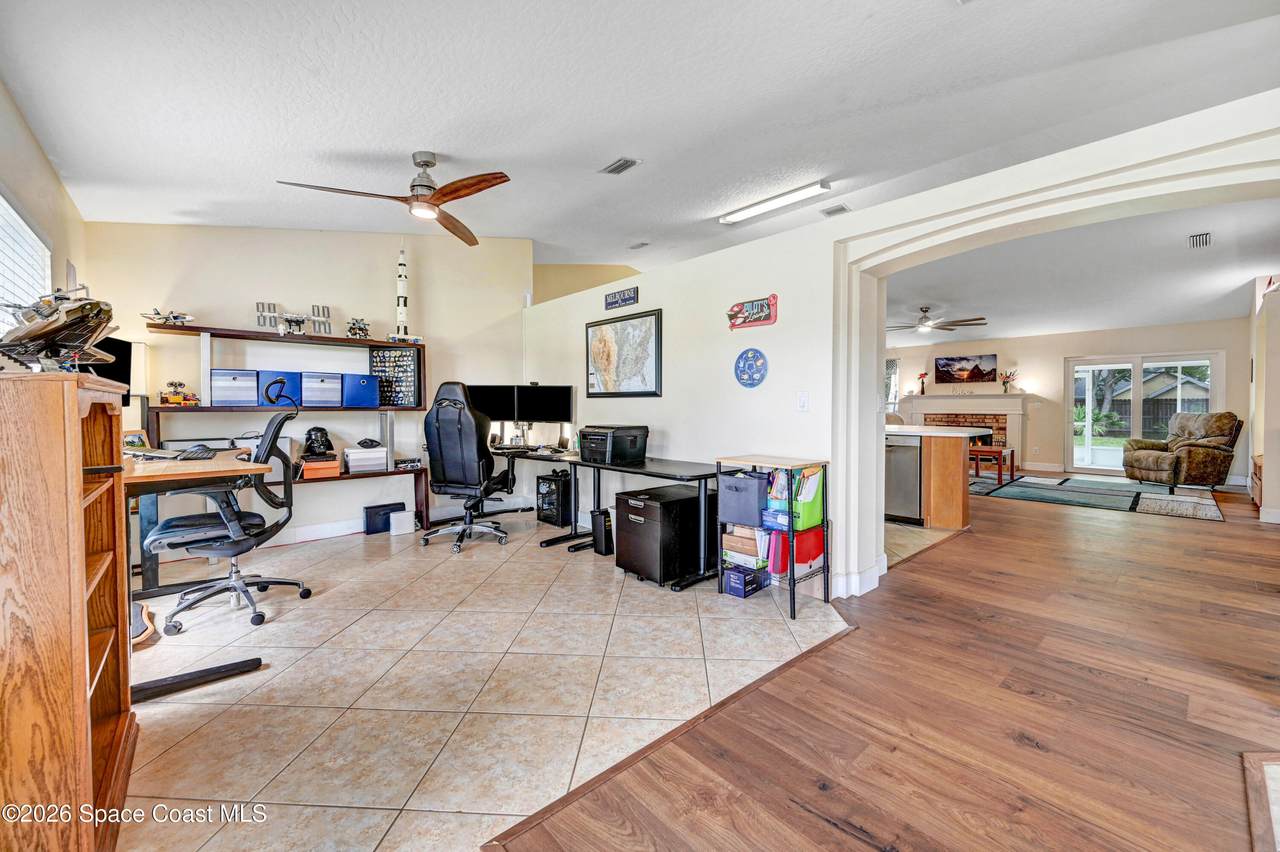 https://bt-photos.global.ssl.fastly.net/spacecoast/1280_boomver_1_1082014-2.jpg