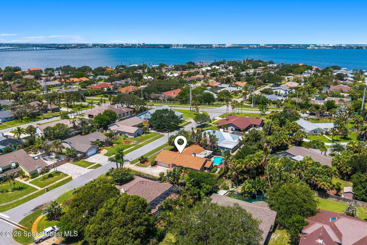 https://bt-photos.global.ssl.fastly.net/spacecoast/1280_boomver_1_1082027-2.jpg