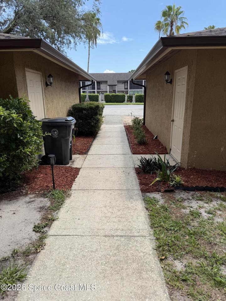 https://bt-photos.global.ssl.fastly.net/spacecoast/1280_boomver_1_1082048-2.jpg