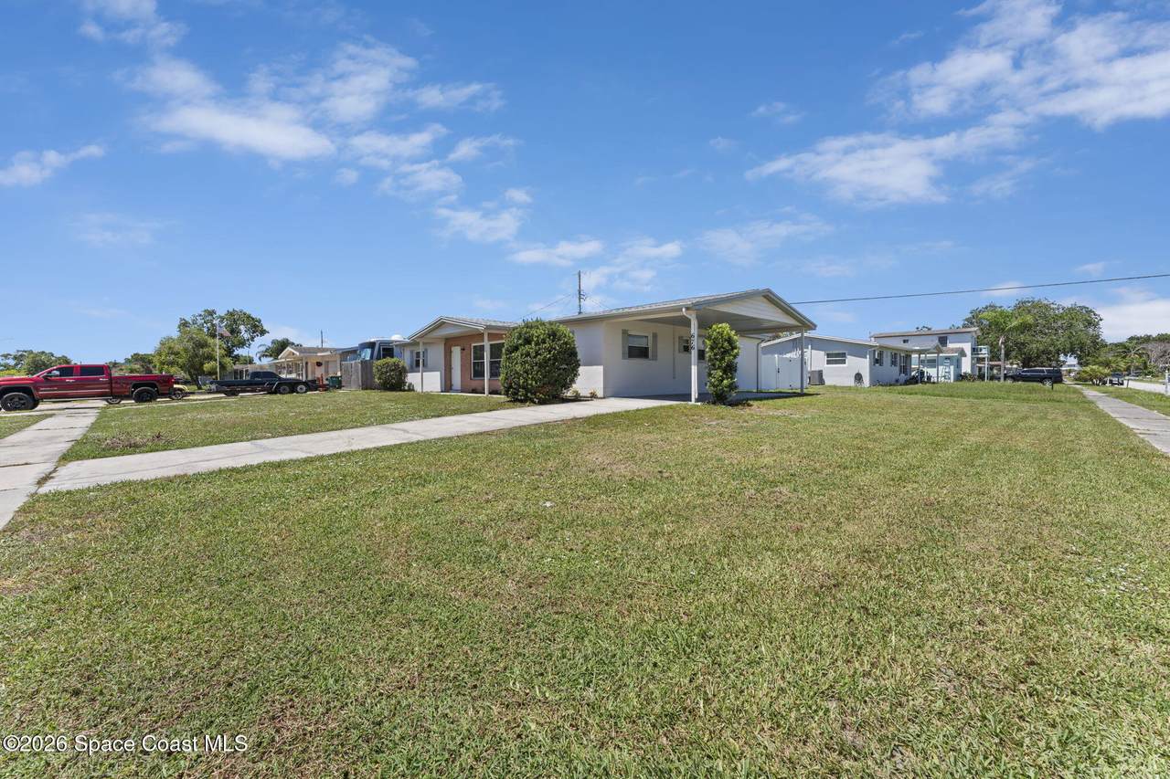 https://bt-photos.global.ssl.fastly.net/spacecoast/1280_boomver_1_1082055-2.jpg