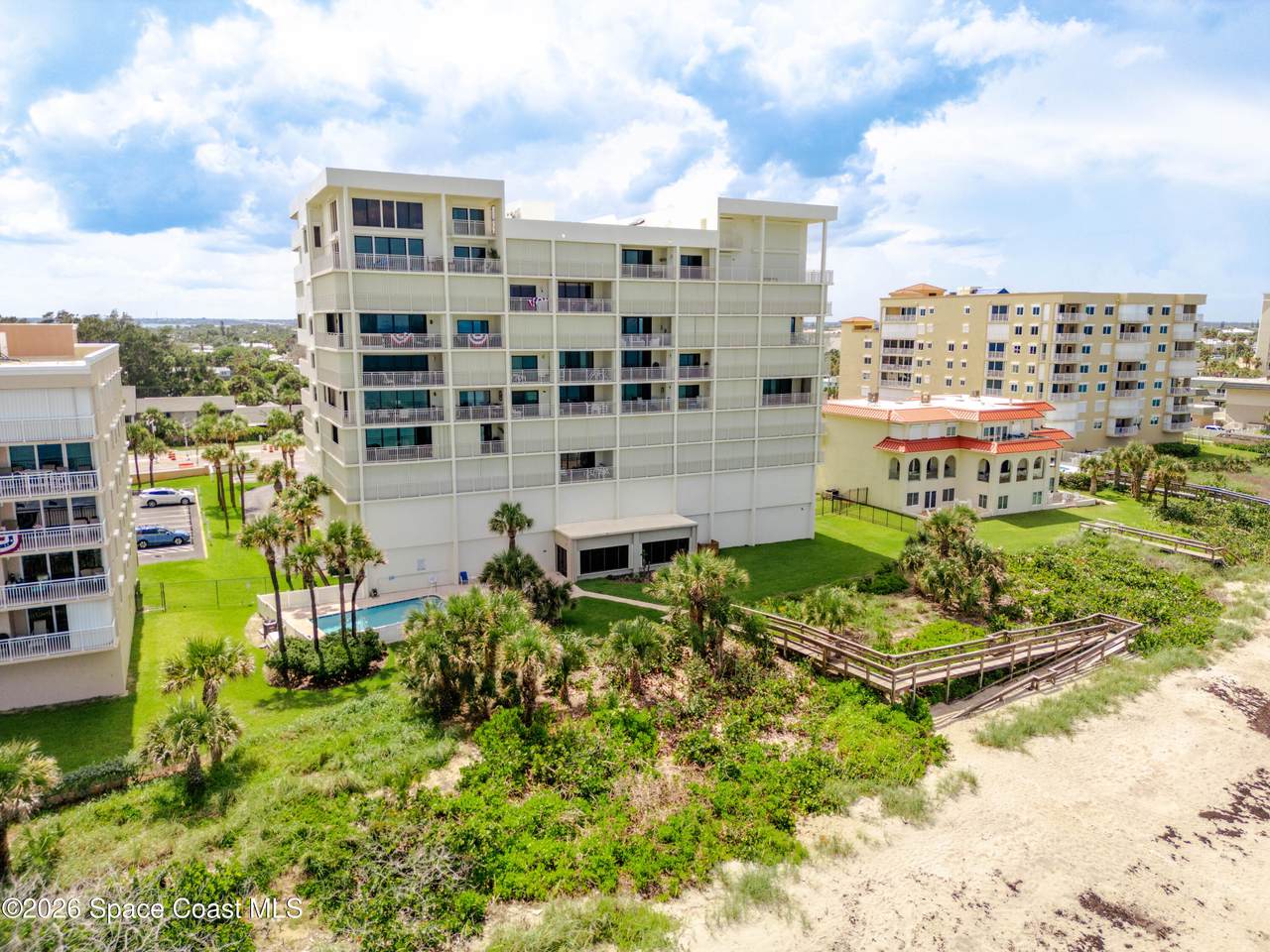 https://bt-photos.global.ssl.fastly.net/spacecoast/1280_boomver_1_1082178-2.jpg