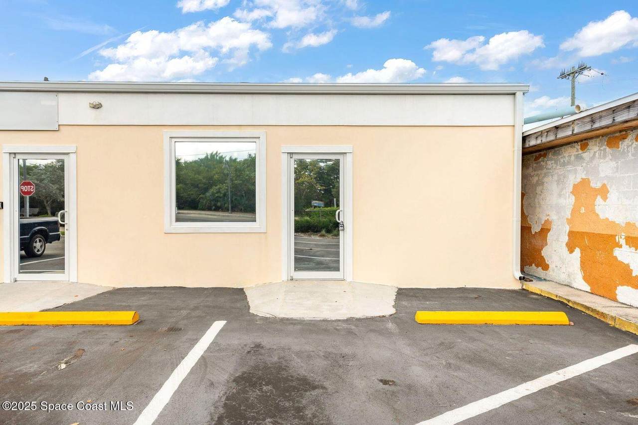 https://bt-photos.global.ssl.fastly.net/spacecoast/1280_boomver_1_1082226-2.jpg