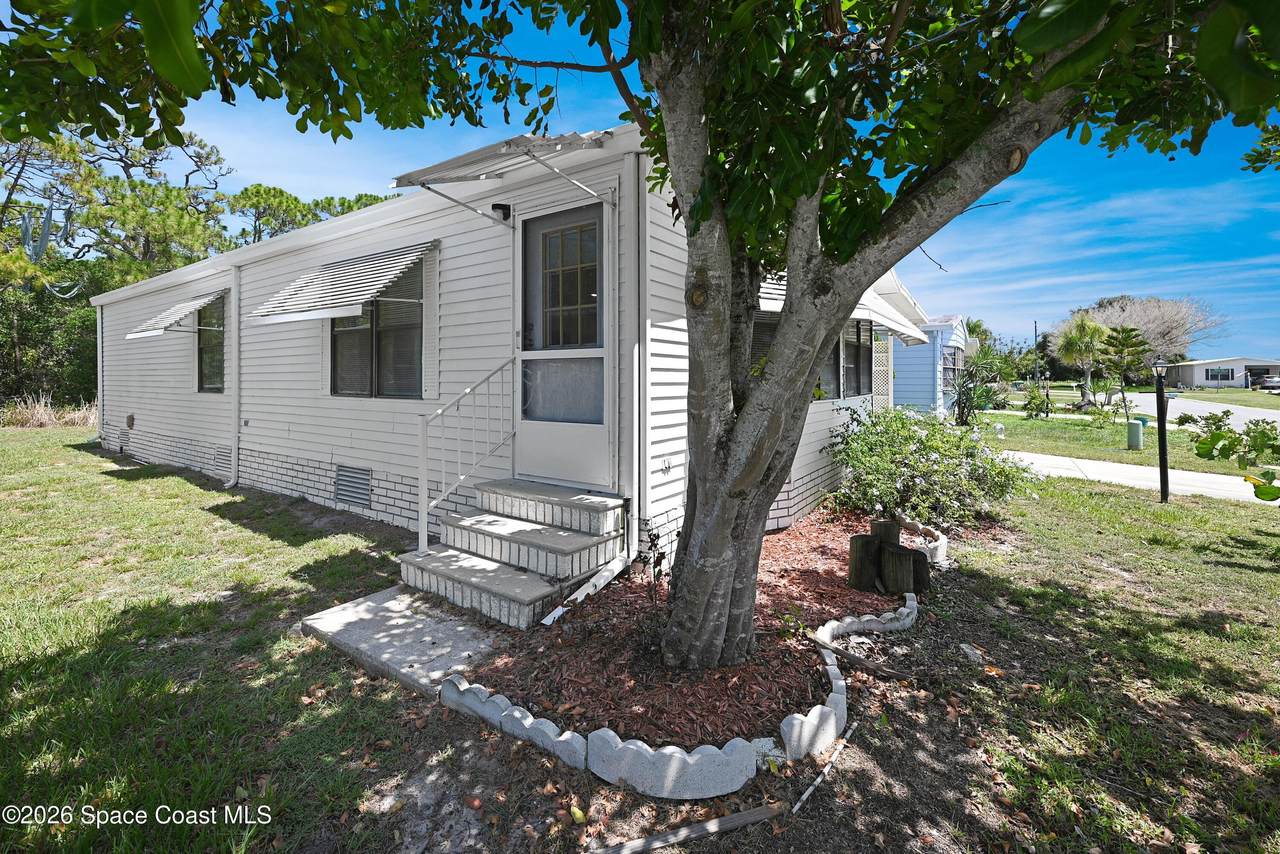 https://bt-photos.global.ssl.fastly.net/spacecoast/1280_boomver_1_1082345-2.jpg