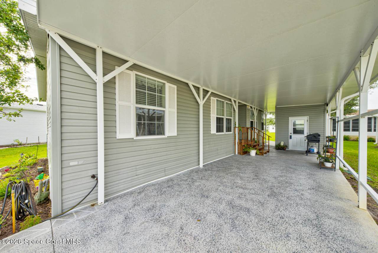 https://bt-photos.global.ssl.fastly.net/spacecoast/1280_boomver_1_1082457-2.jpg