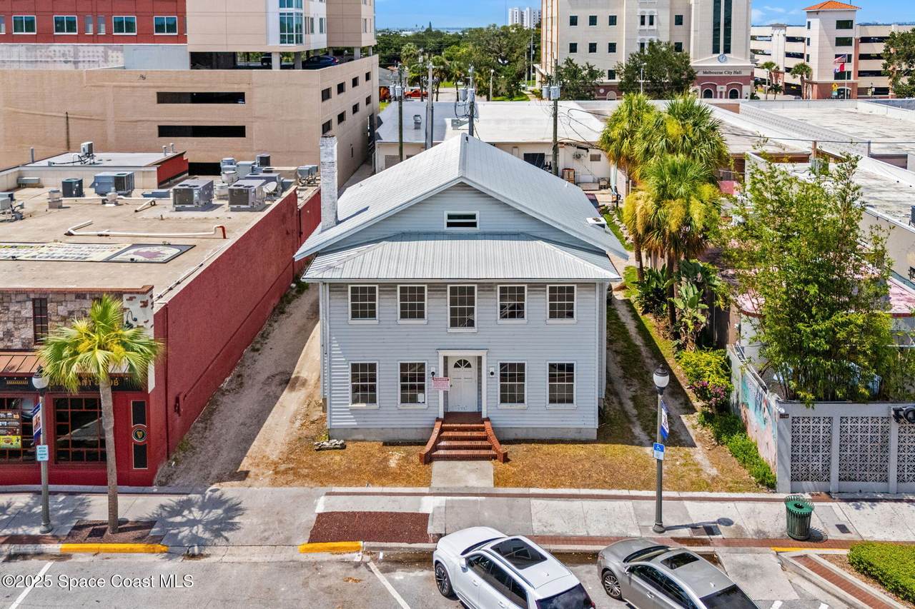 https://bt-photos.global.ssl.fastly.net/spacecoast/1280_boomver_1_1082691-2.jpg