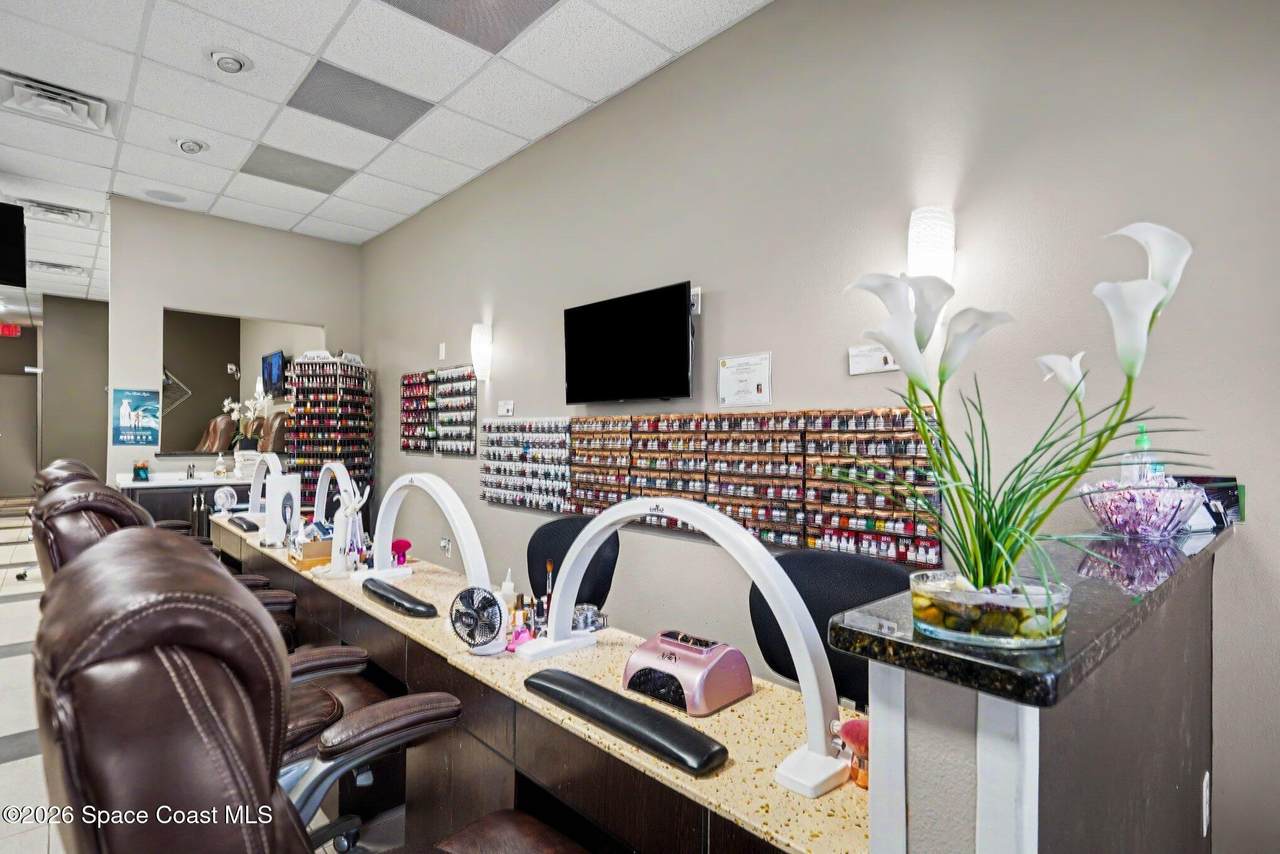 https://bt-photos.global.ssl.fastly.net/spacecoast/1280_boomver_1_1083005-2.jpg