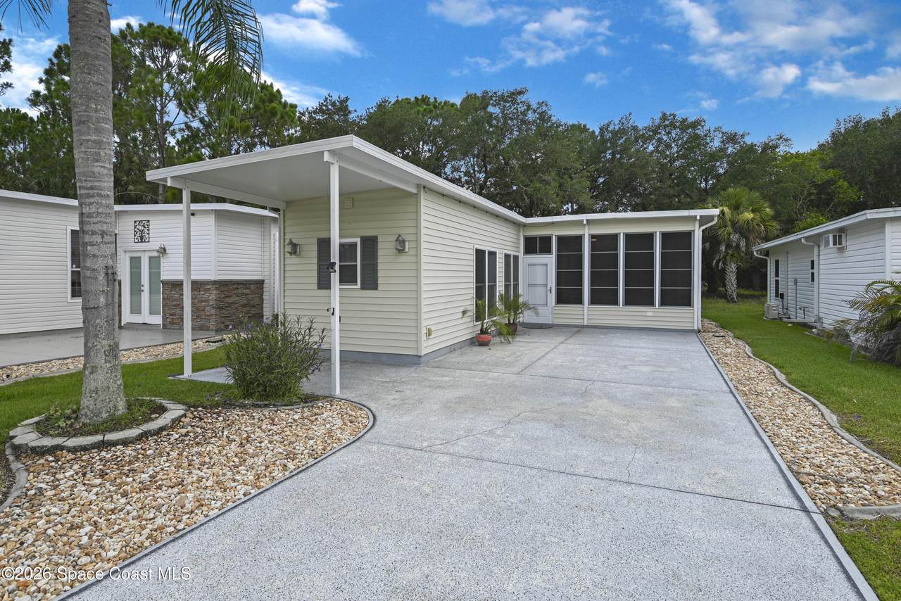 https://bt-photos.global.ssl.fastly.net/spacecoast/1280_boomver_1_1083011-2.jpg