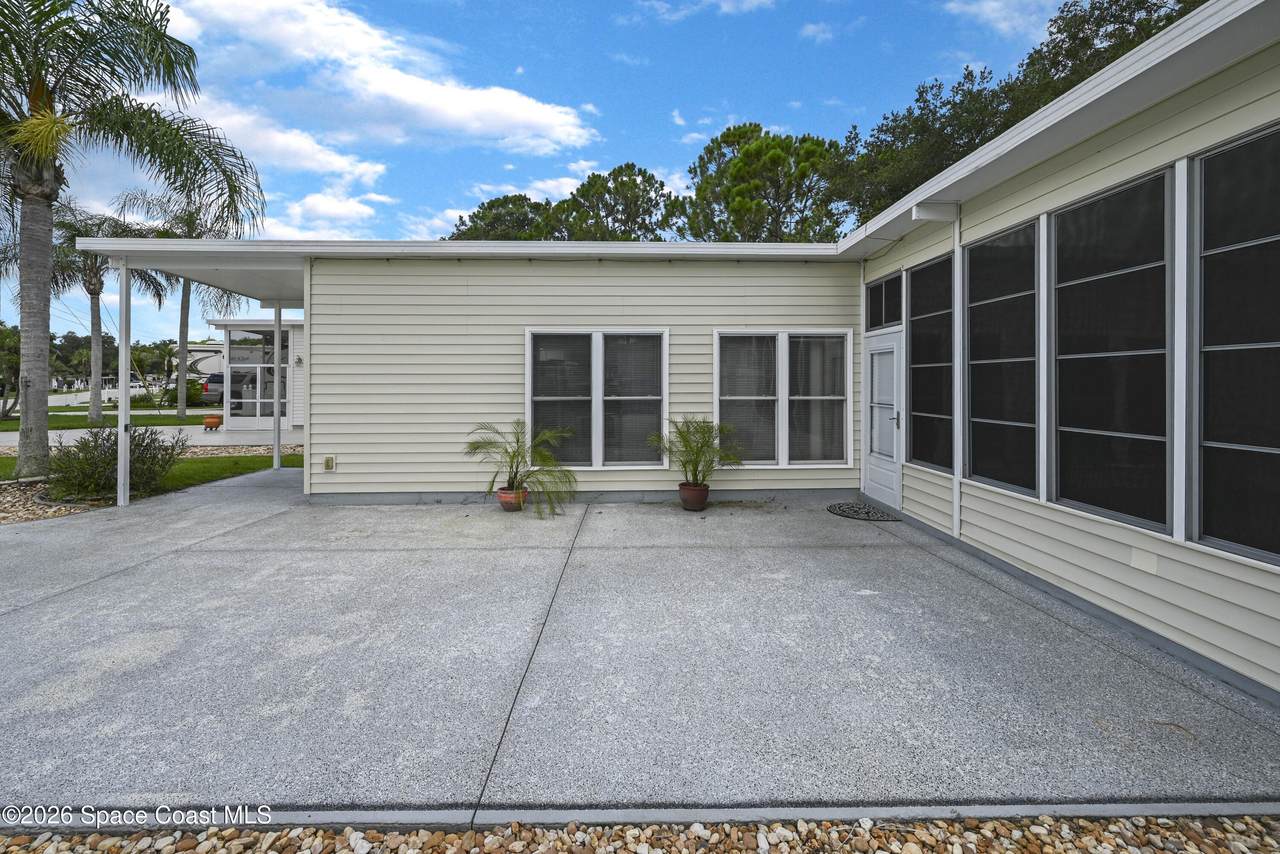https://bt-photos.global.ssl.fastly.net/spacecoast/1280_boomver_1_1083011-2.jpg