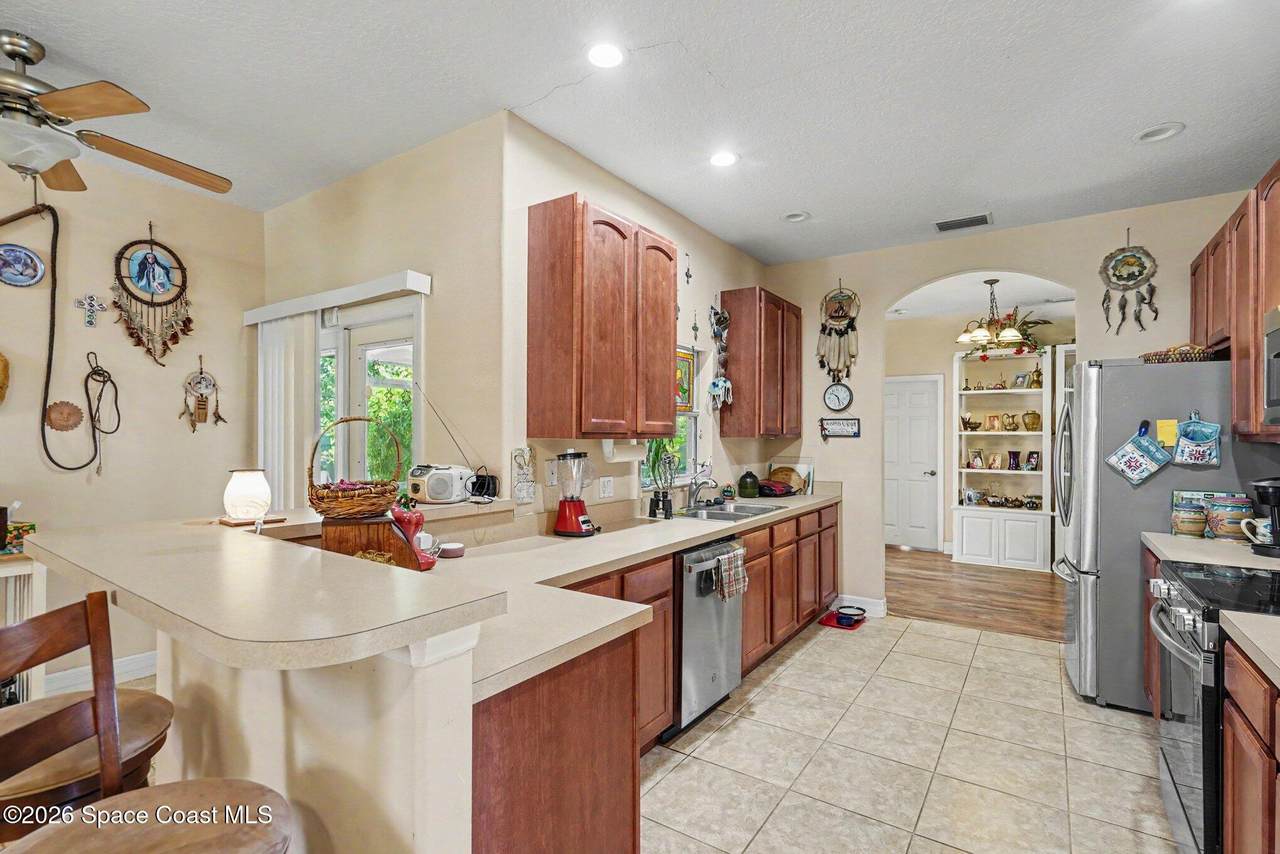https://bt-photos.global.ssl.fastly.net/spacecoast/1280_boomver_1_1083085-2.jpg