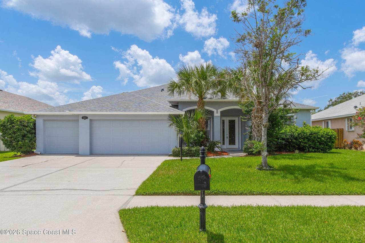 1883 Woodfield Circle - Photo 1