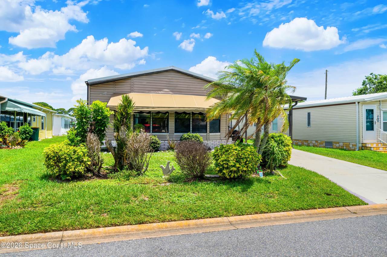 602 Dolphin Circle - Photo 1