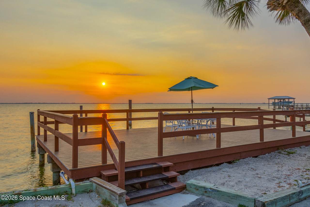 https://bt-photos.global.ssl.fastly.net/spacecoast/1280_boomver_1_1083552-2.jpg