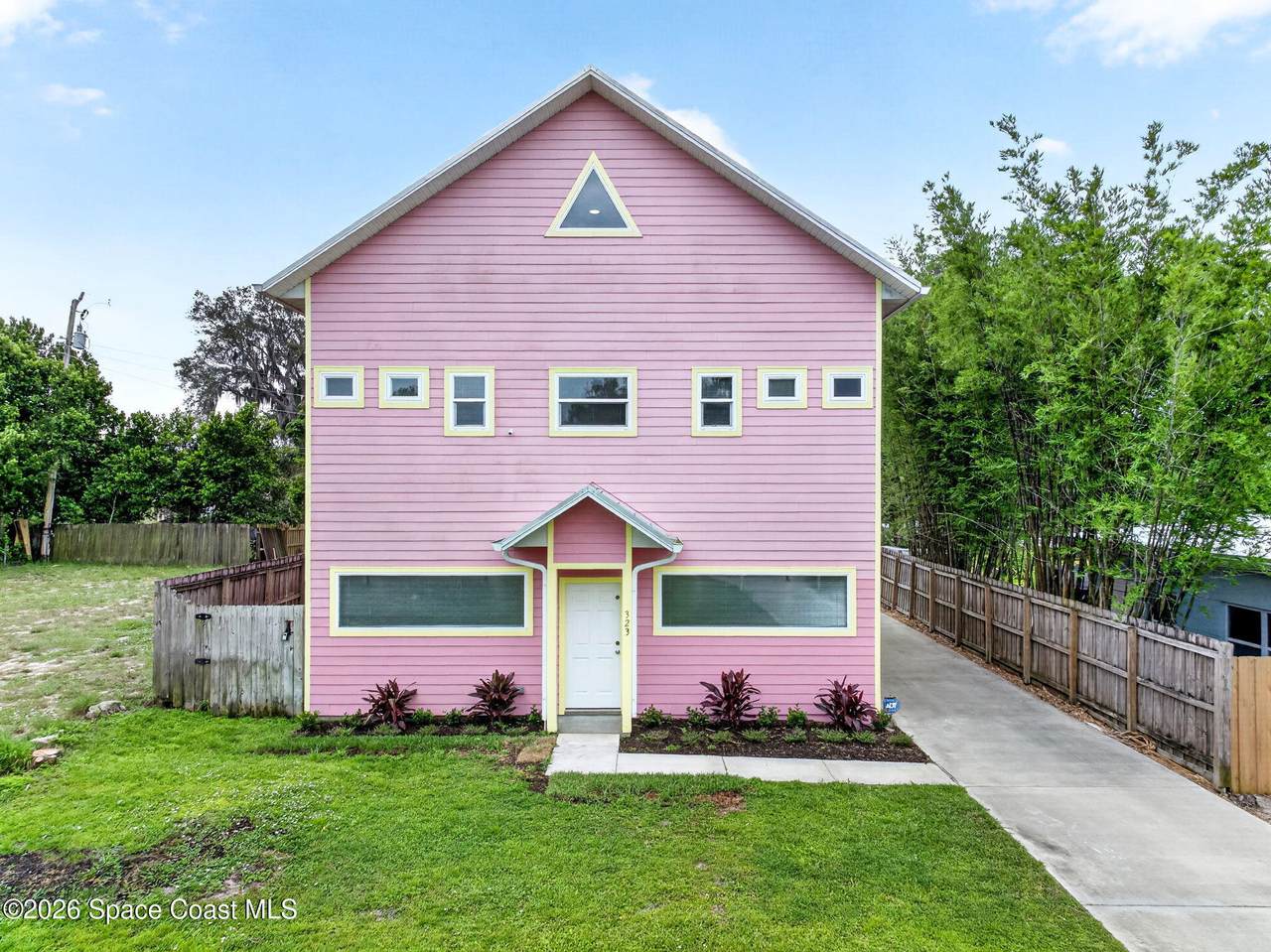 323 Mc Leod Drive - Photo 1