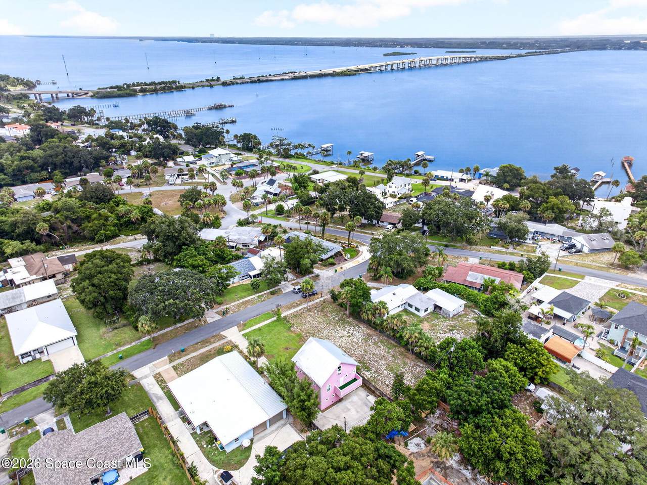 https://bt-photos.global.ssl.fastly.net/spacecoast/1280_boomver_1_1083689-2.jpg
