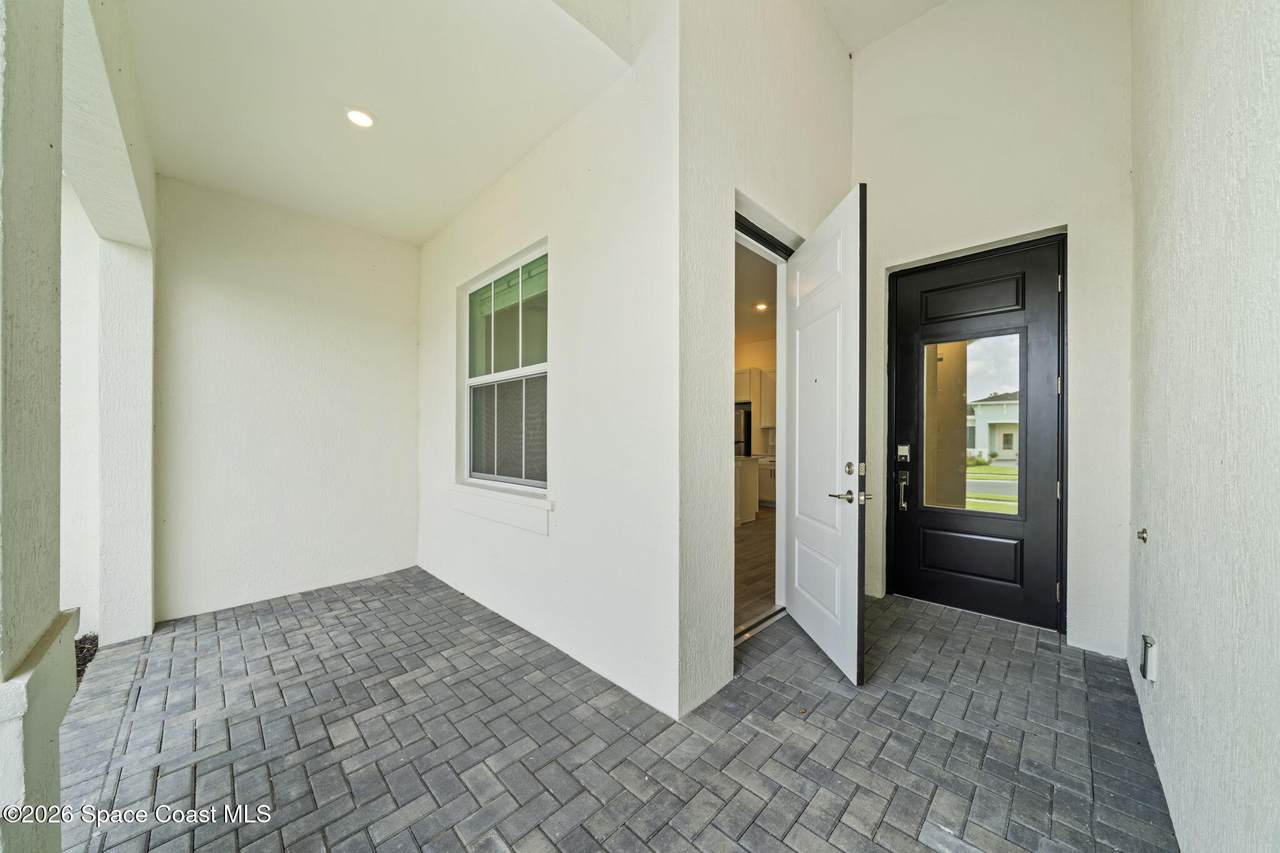 https://bt-photos.global.ssl.fastly.net/spacecoast/1280_boomver_1_1083697-2.jpg