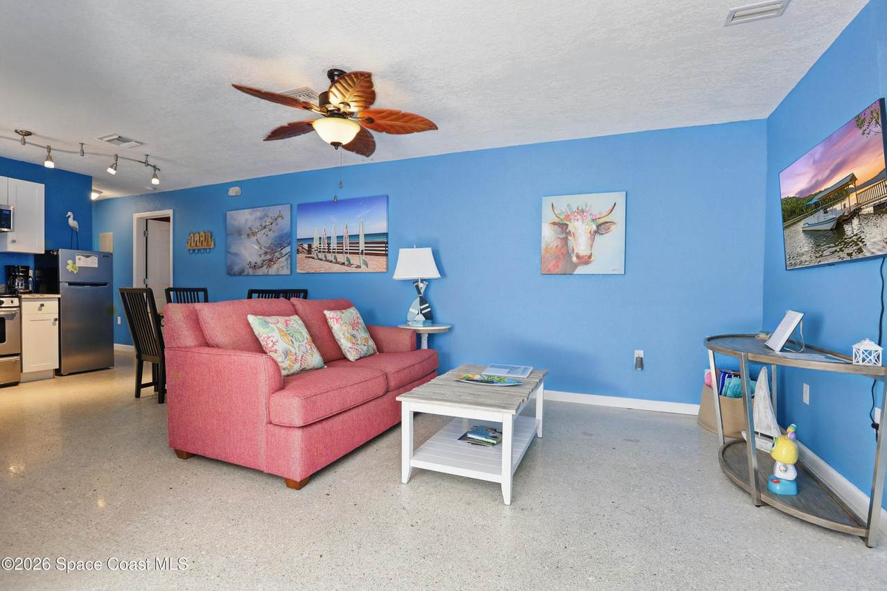 https://bt-photos.global.ssl.fastly.net/spacecoast/1280_boomver_1_1083903-2.jpg