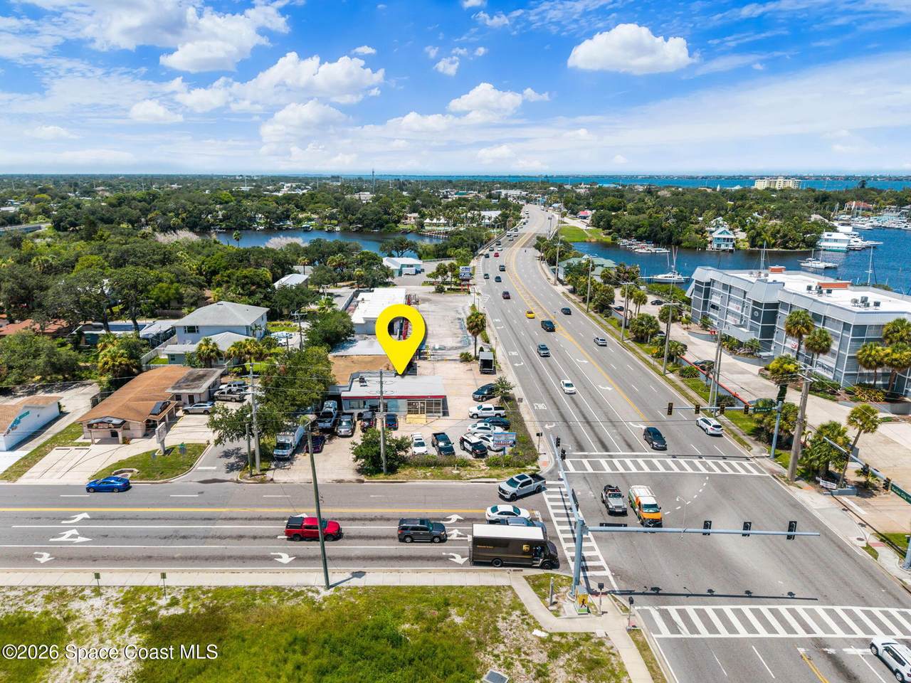 914 Harbor City Boulevard - Photo 1