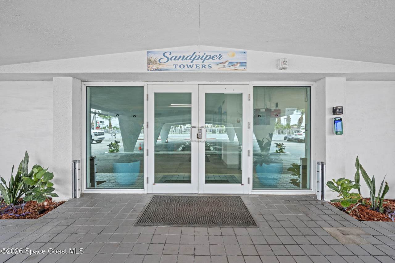 https://bt-photos.global.ssl.fastly.net/spacecoast/1280_boomver_1_1084268-2.jpg