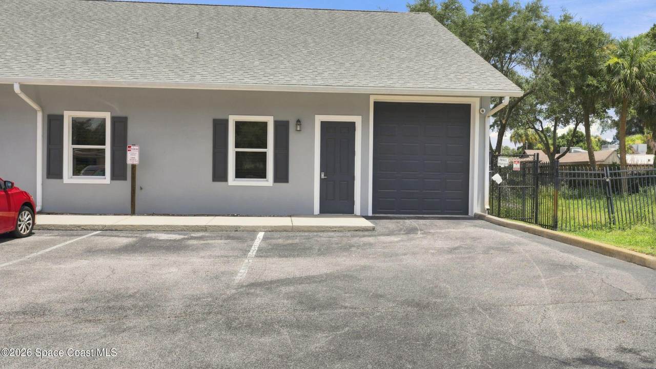 https://bt-photos.global.ssl.fastly.net/spacecoast/1280_boomver_1_1084521-2.jpg