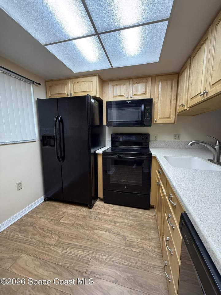 https://bt-photos.global.ssl.fastly.net/spacecoast/1280_boomver_1_1084642-2.jpg
