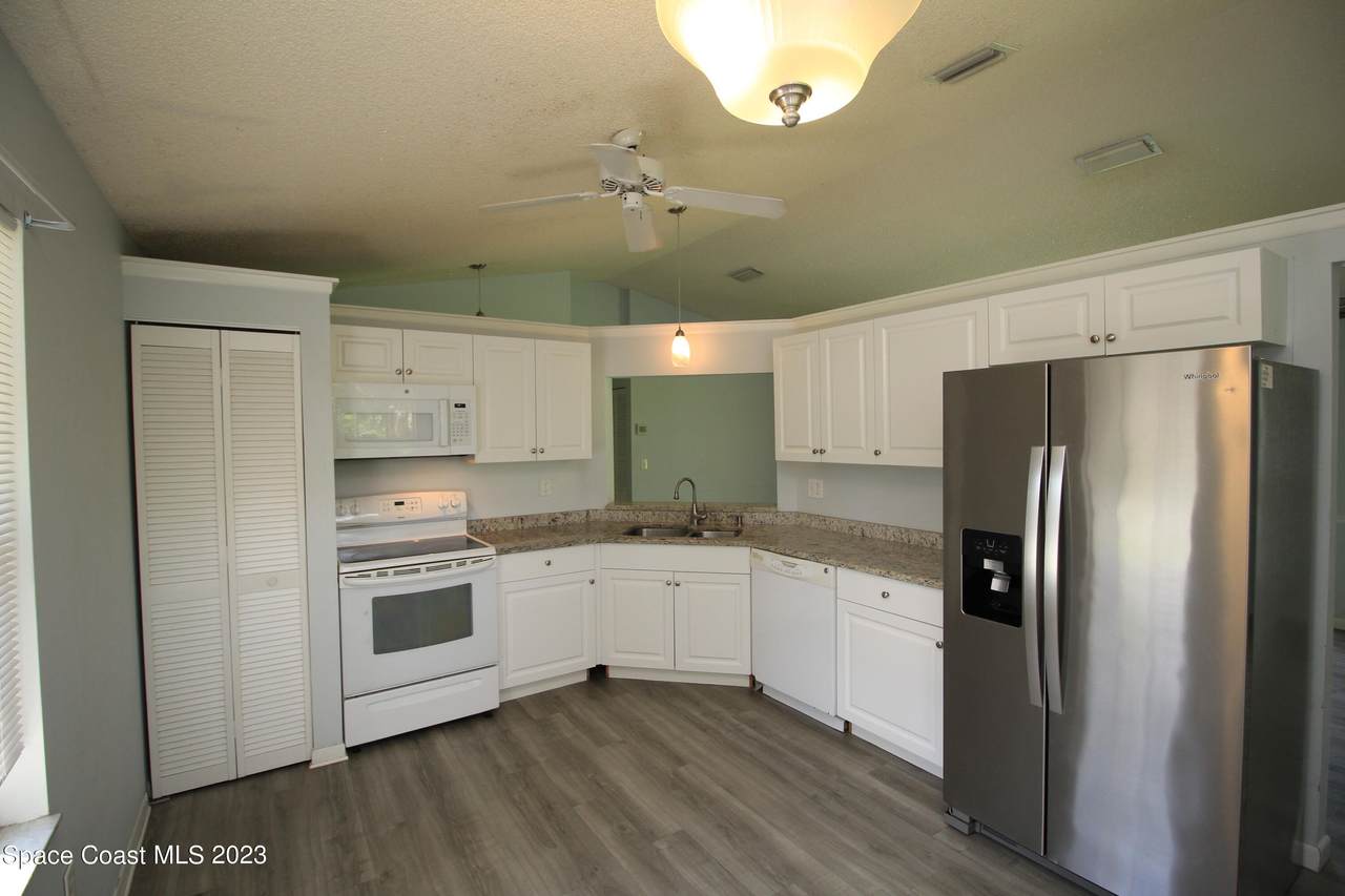 https://bt-photos.global.ssl.fastly.net/spacecoast/1280_boomver_1_1085071-2.jpg