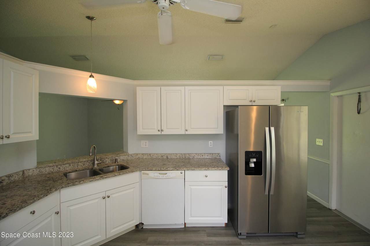 https://bt-photos.global.ssl.fastly.net/spacecoast/1280_boomver_1_1085071-2.jpg