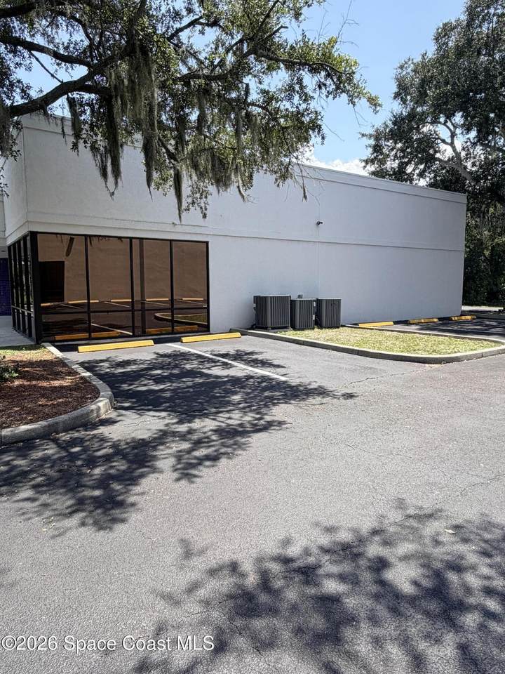 https://bt-photos.global.ssl.fastly.net/spacecoast/1280_boomver_1_1085289-2.jpg