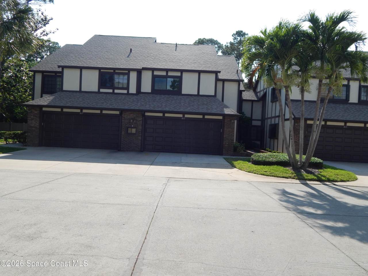 865 Greenwood Manor Circle - Photo 1