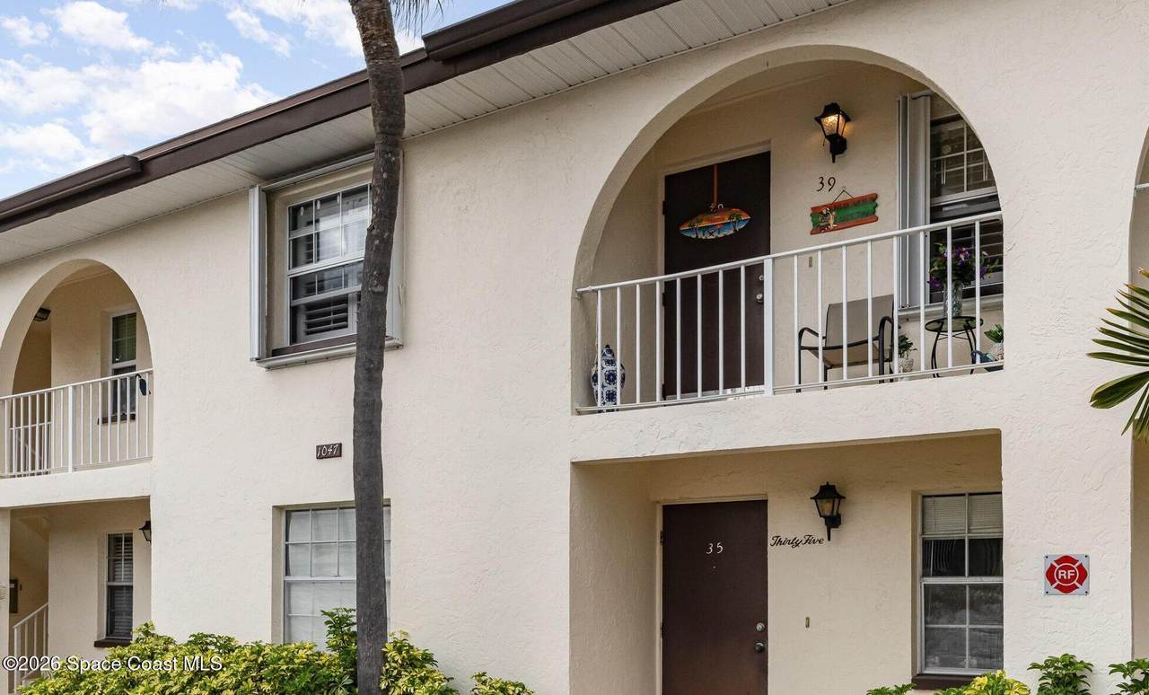 1047 Small Court - Photo 1