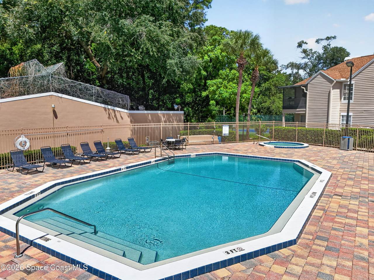 https://bt-photos.global.ssl.fastly.net/spacecoast/1280_boomver_1_1085771-2.jpg