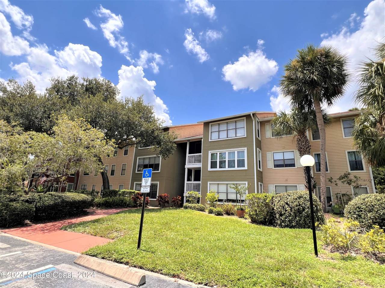 225 Tropical Trail - Photo 1