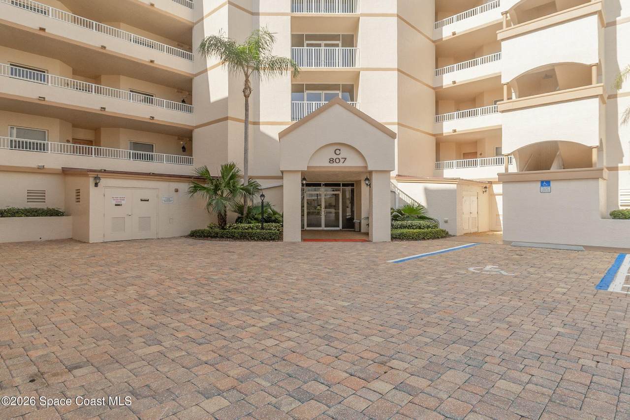 https://bt-photos.global.ssl.fastly.net/spacecoast/1280_boomver_1_1086013-2.jpg