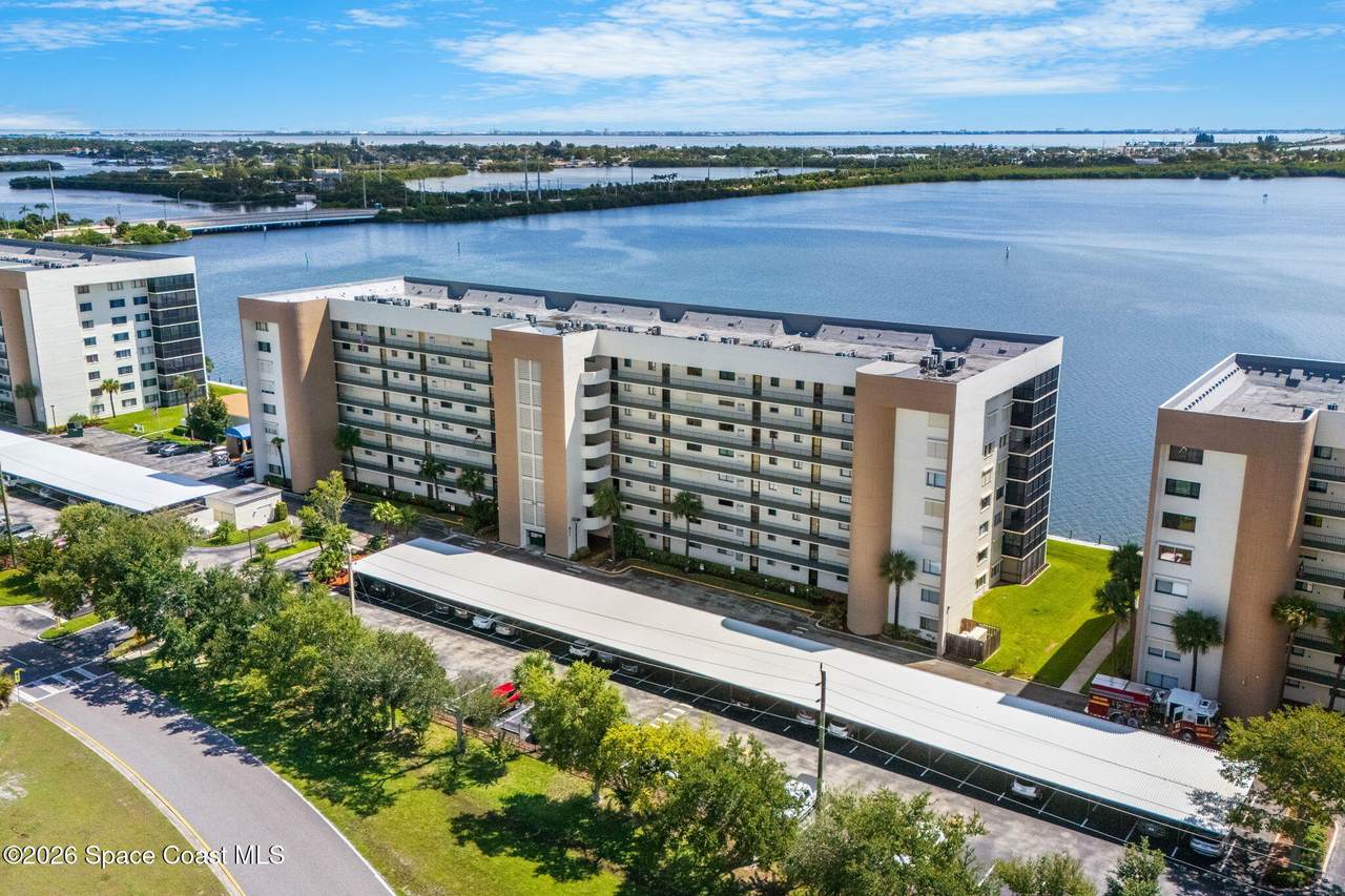 250 Sykes Creek Parkway - Photo 1