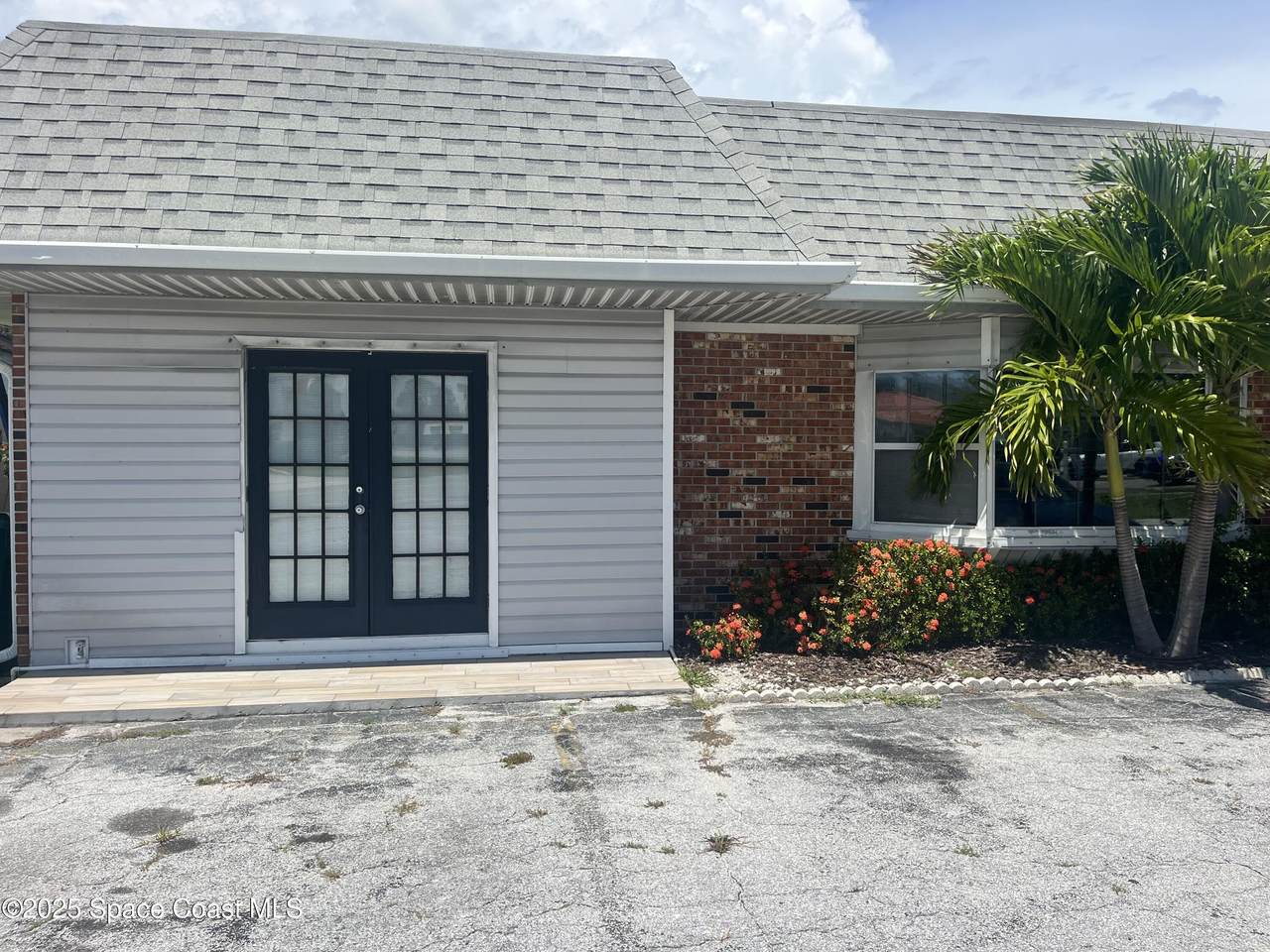 https://bt-photos.global.ssl.fastly.net/spacecoast/1280_boomver_1_1086356-2.jpg