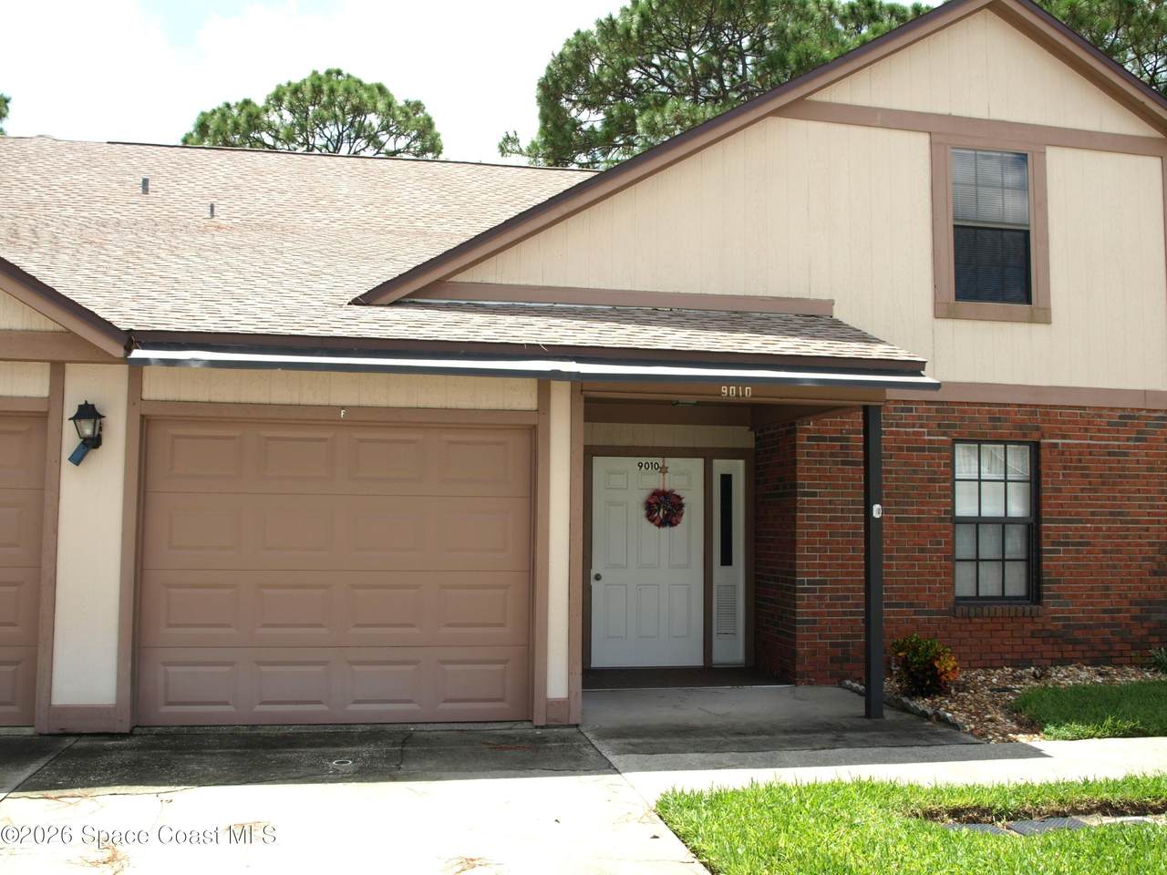 9010 Wedgewood Place - Photo 1