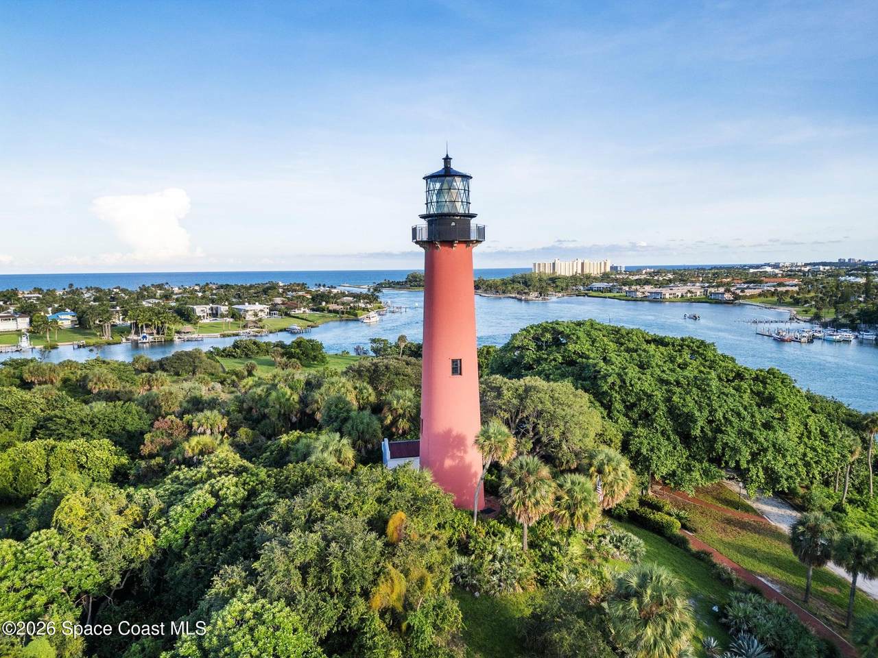 https://bt-photos.global.ssl.fastly.net/spacecoast/1280_boomver_1_1086557-2.jpg