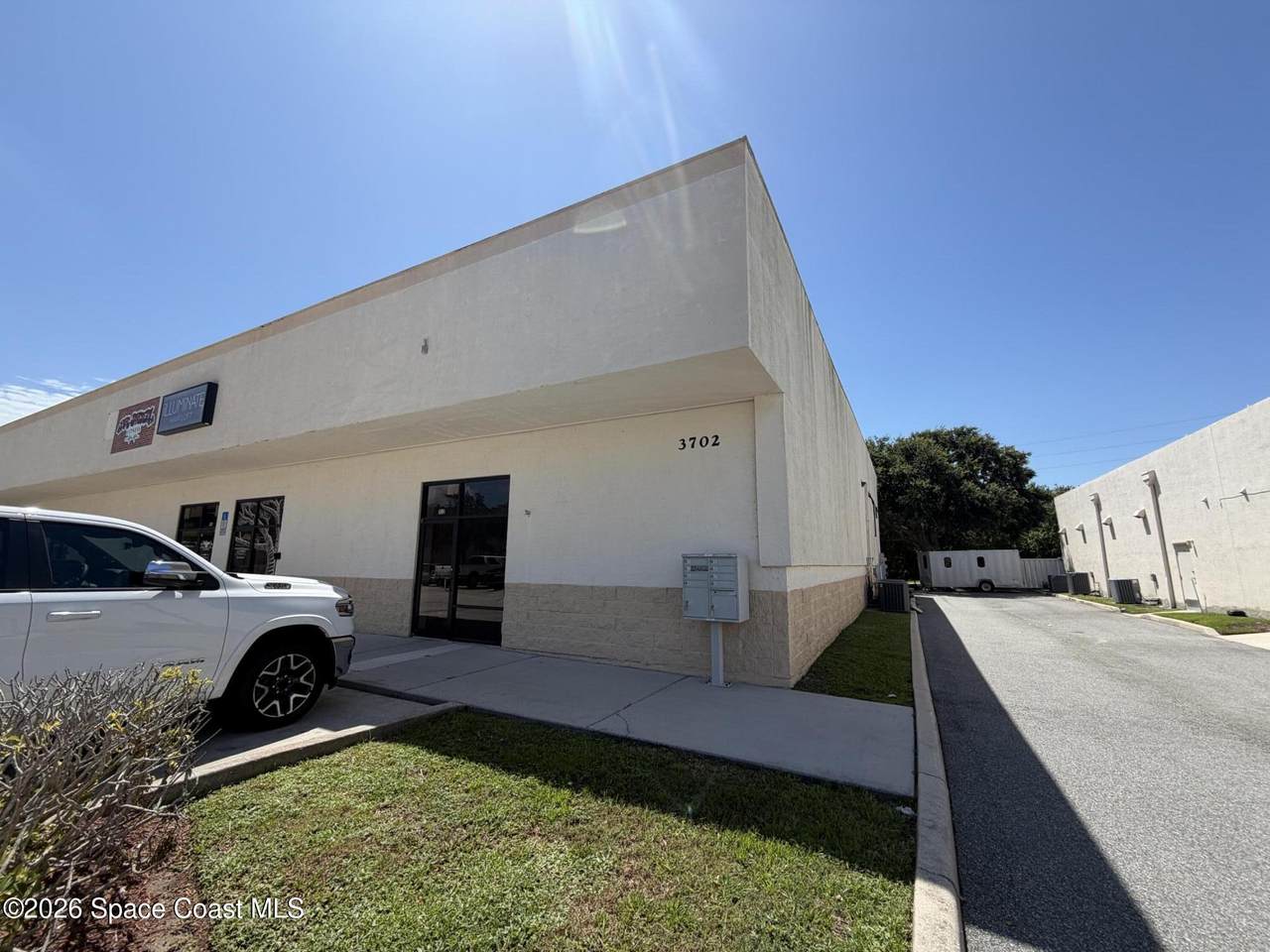 https://bt-photos.global.ssl.fastly.net/spacecoast/1280_boomver_1_1086600-2.jpg