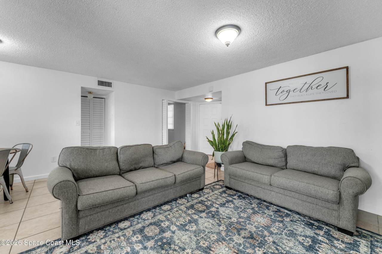 https://bt-photos.global.ssl.fastly.net/spacecoast/1280_boomver_1_1086617-2.jpg