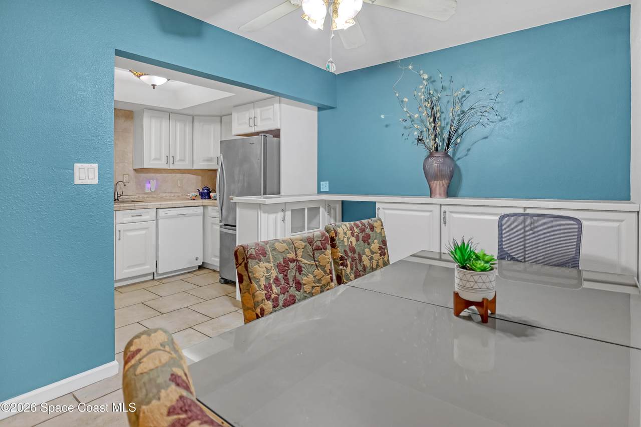 https://bt-photos.global.ssl.fastly.net/spacecoast/1280_boomver_1_1086697-2.jpg