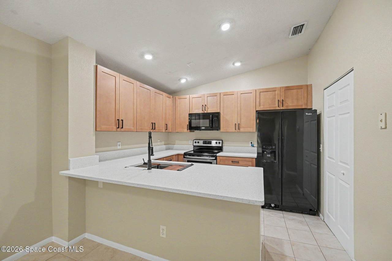 https://bt-photos.global.ssl.fastly.net/spacecoast/1280_boomver_1_1086946-2.jpg