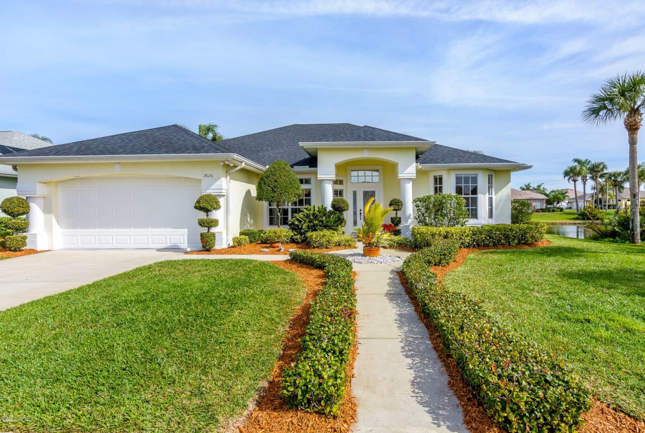 2626 Canterbury Circle - Photo 1