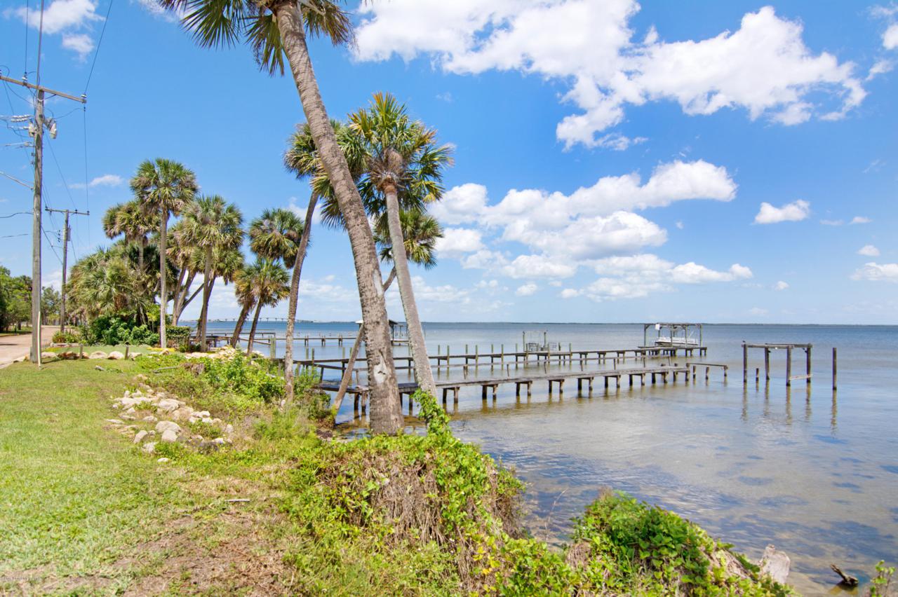 1540 Riverside Drive - Photo 1