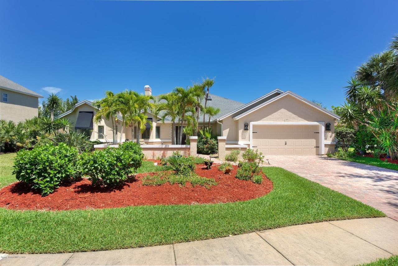 842 Sanderling Drive - Photo 1