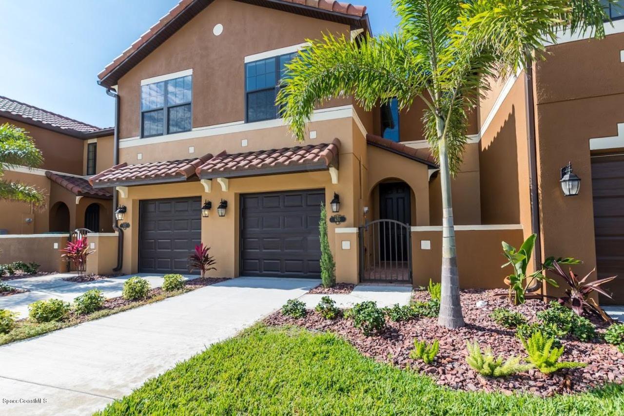 1320 Lara Circle - Photo 1